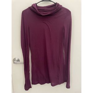 Lululemon Long sleeve cowel neck hooded shirt